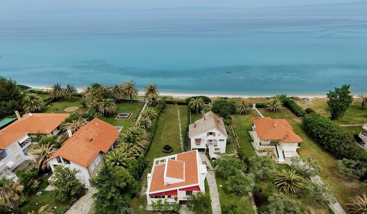 Hestia Beachfront Villa Polychrono Eksteriør billede